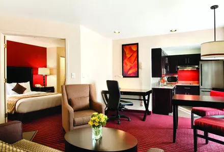 One-Bedroom King Suite