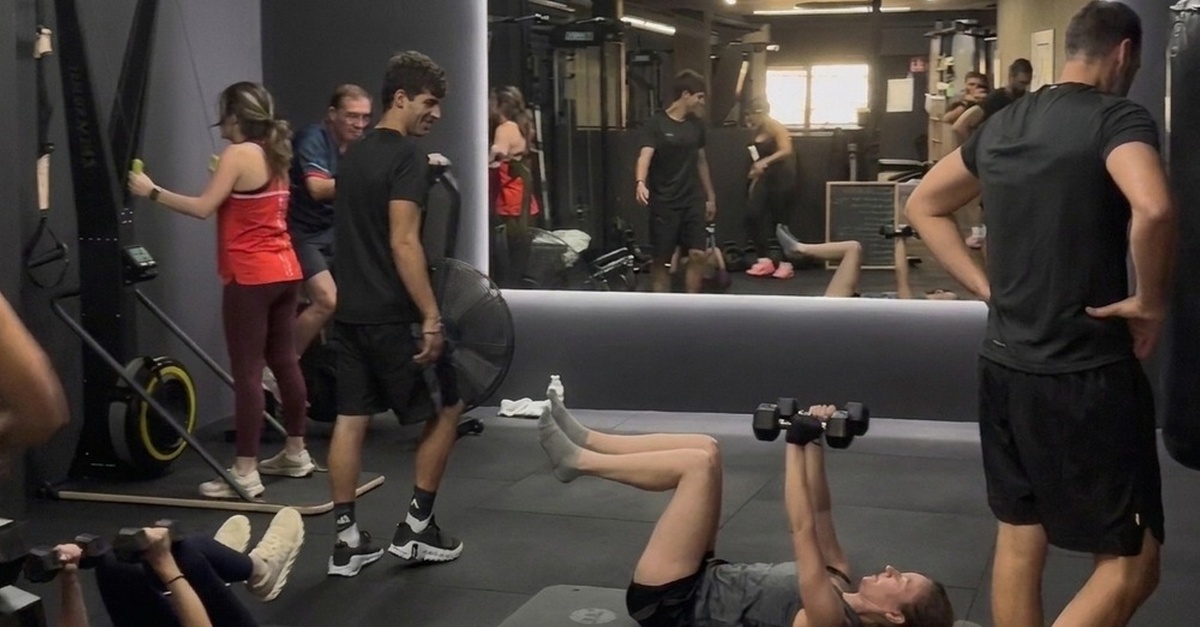 Clases de entrenamiento funcional en grupos reducidos en Barcelona