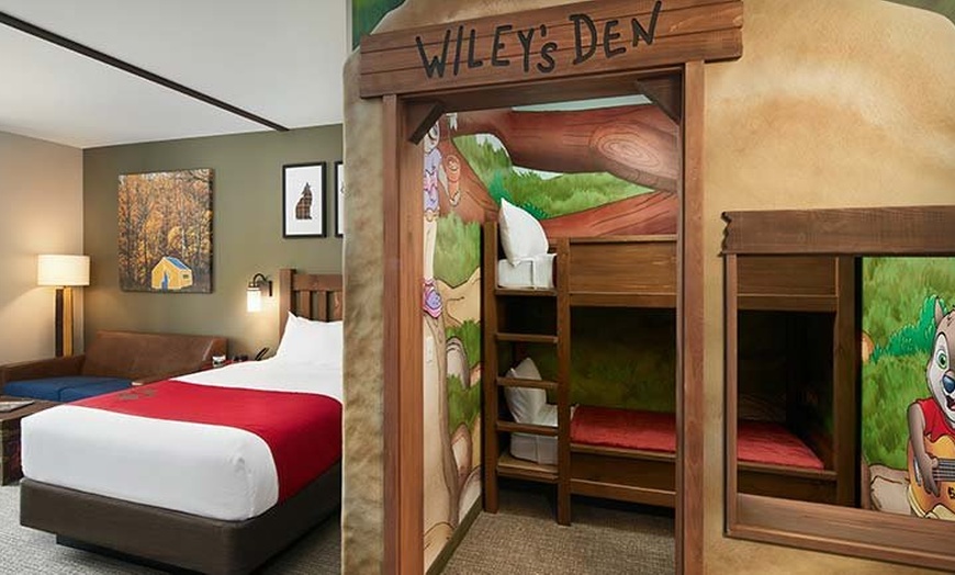 Image 24: Great Wolf Lodge Manteca Indoor Water Park Resort