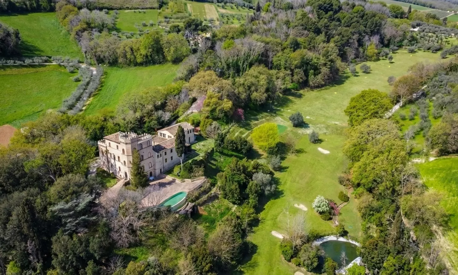 Fano: soggiorno con colazione, welcome drink e una cena