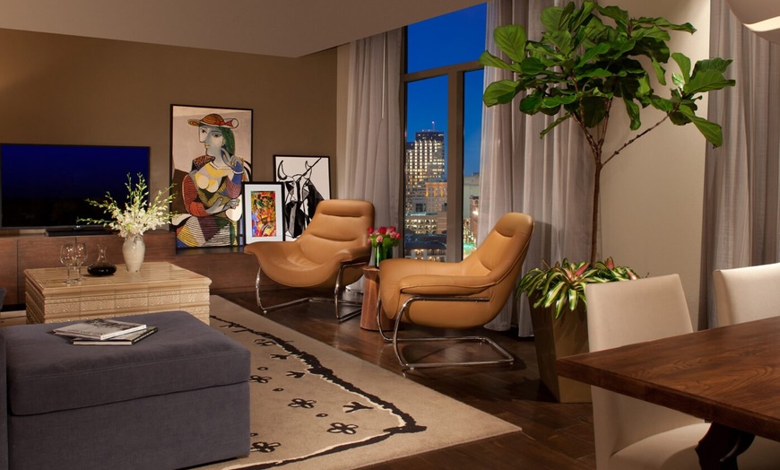Image 28: San Antonio Riverwalk Suites with Rooftop Pool