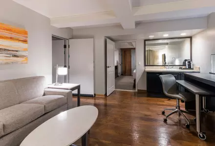 Standard Suite