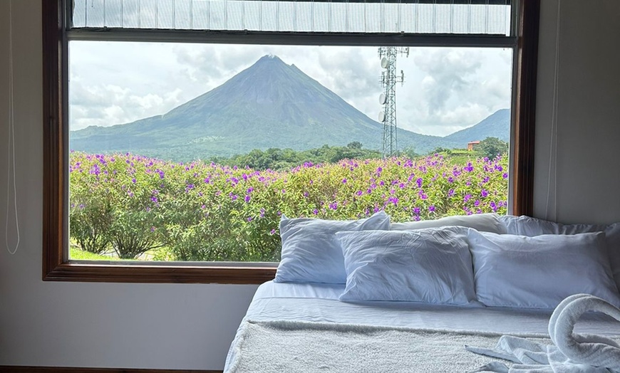 Image 4: ✈ Costa Rica: 6-Night Trip with Flights, Hotels & Rental Car