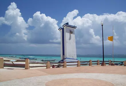 El Faro Inclinado (the leaning lighthouse)