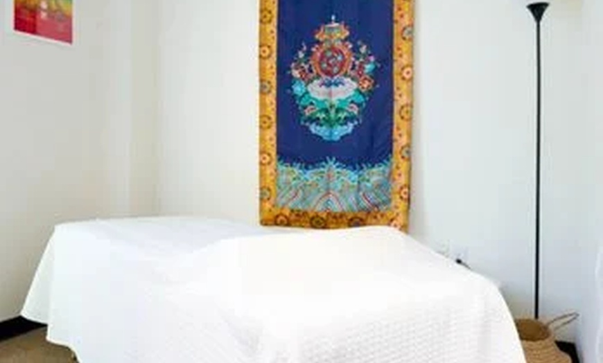 Image 5: 60 or 90-Min Massage or 60-Min Couples Massage for Relaxation
