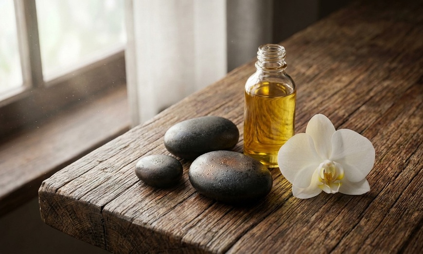 Image 4: Escape to Bliss with One 60 or 90-Minute Swedish Massage at Imassage