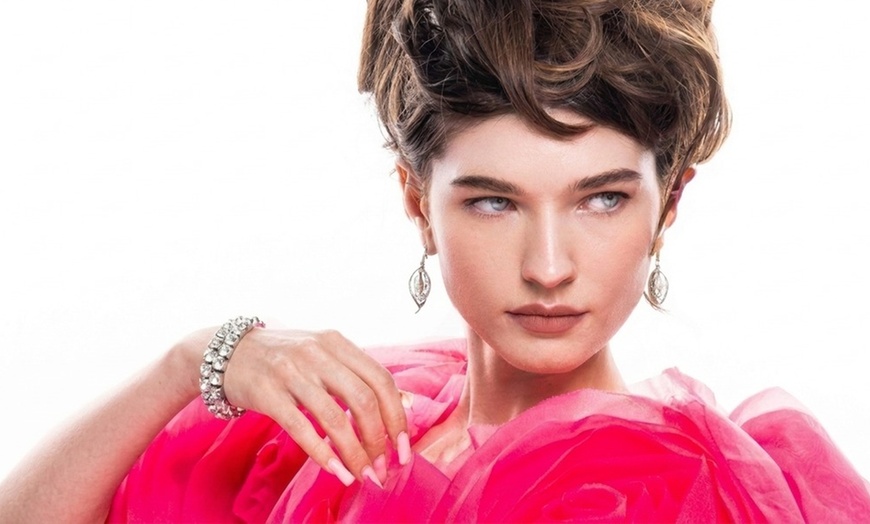 Image 6: Bridal Hair and Makeup Trial Run