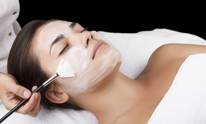 Image 3: Up to 60% Off on Pampering Package at Delicious Spa