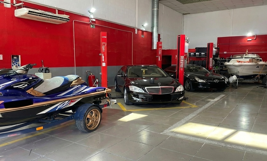 Image 2: Cambio de aceite a elegir y de filtro de aceite y aire con revisión