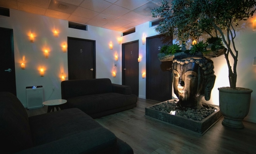 Image 7: 90 Min Swedish/Deep Tissue/Thai Massage for 1-2 +Add-On+Hot Towels&Tea