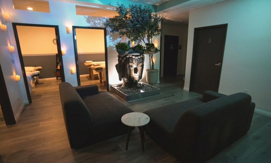 Image 3: 90 Min Swedish/Deep Tissue/Thai Massage for 1-2 +Add-On+Hot Towels&Tea