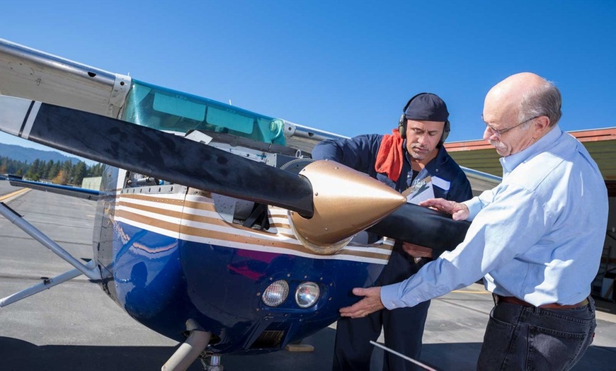 Image 2: Experience a 1 Hour Discovery Flight with an FAA-Certified Instructor