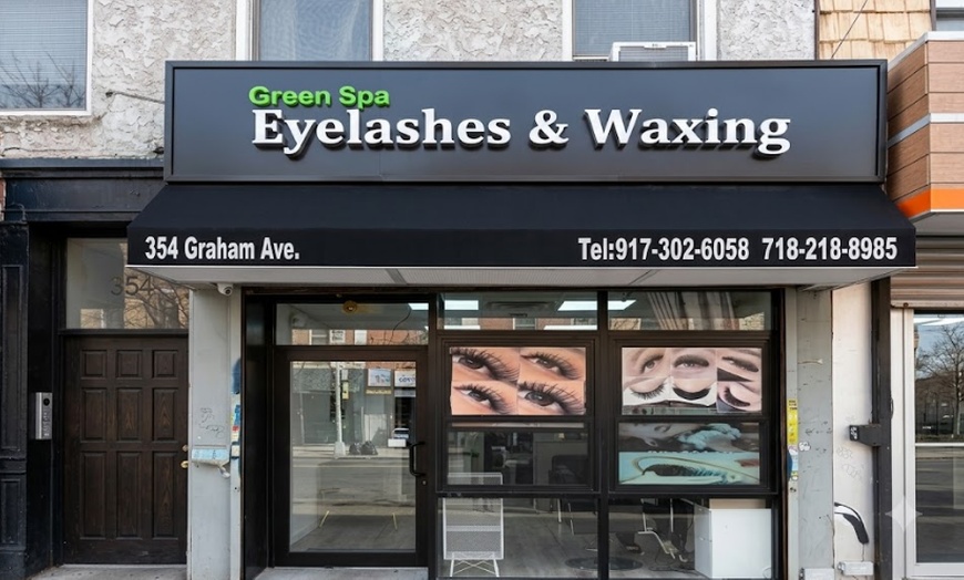 Image 8: Custom Eyelash Extensions: Classic, Hybrid, Volume, Mega, Super Mega