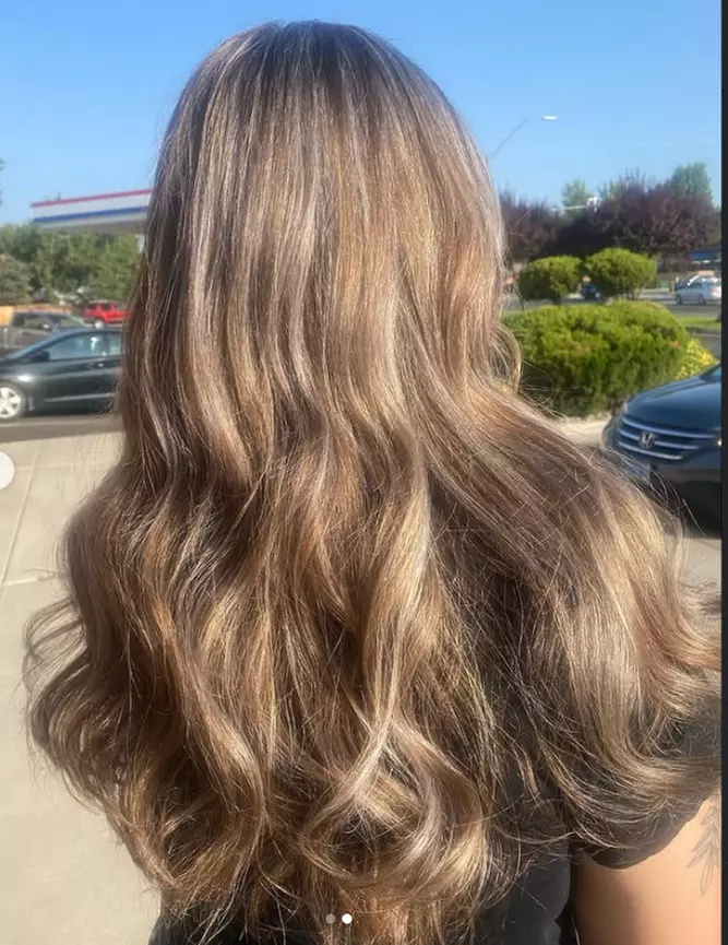 Professional Hair Color and Highlight Services