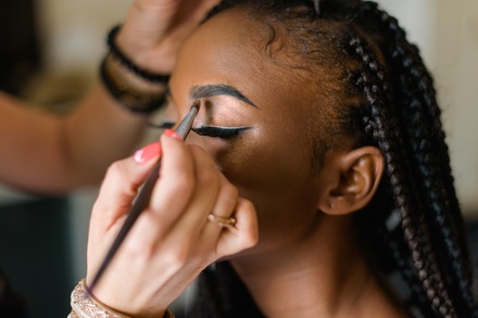 One Eyebrow Shaping with Tint - Jazz Love Beauty