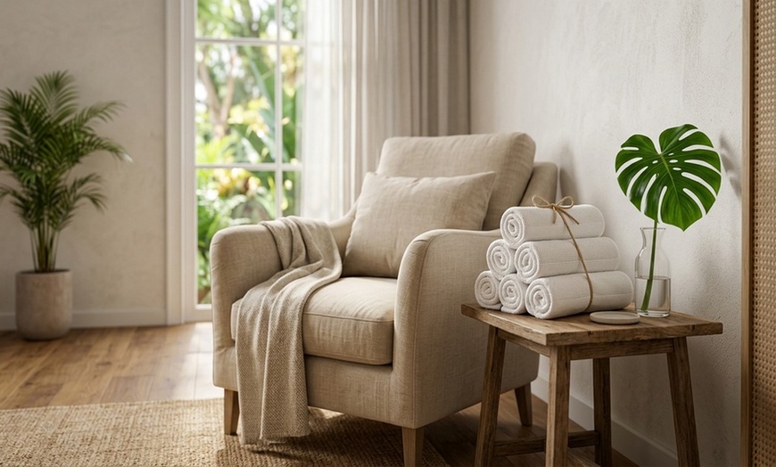 Image 3: Relax with a 50-Minute Couples Massage at Best Estie Day Spa
