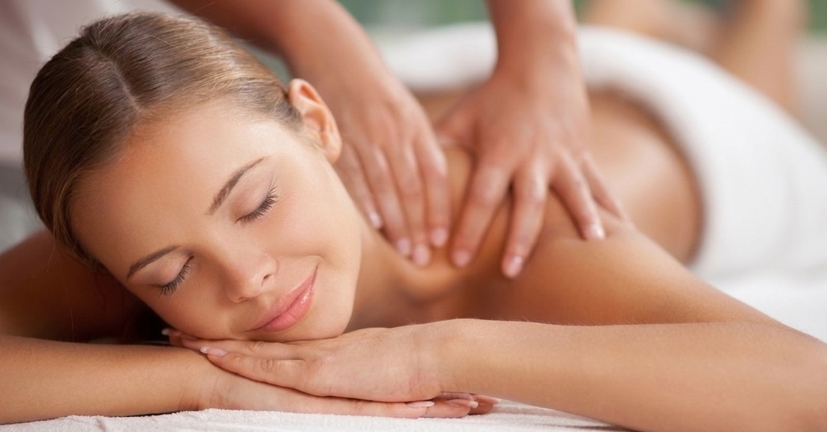 Masaje facial reafirmante o corporal en Málaga