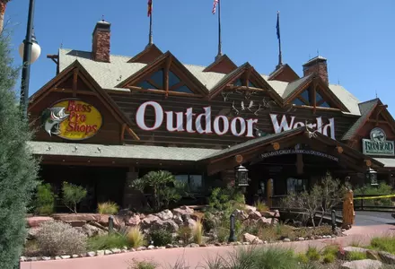 Bass Pro Shops Outdoor World