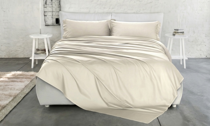 Image 22: Completo lenzuola matrimoniale in raso 60/60