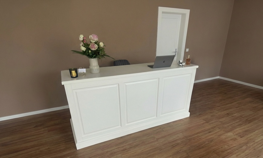 Image 4: Russische Maniküre und/oder Pediküre opt. inkl. Shellack für 1 Person