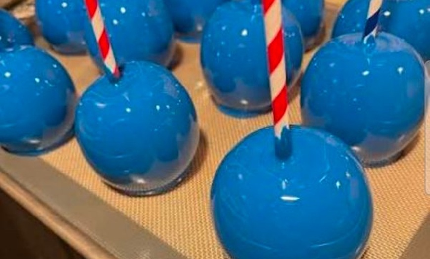 Image 2: Chef-Made Candy Apples