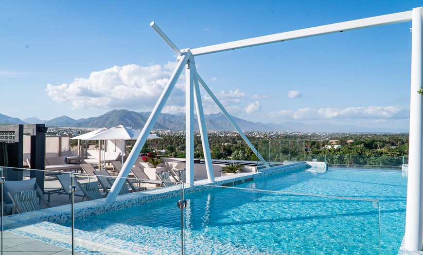 Image 8: Flamboyan Hotel & Residences: Hotel Stay with Rooftop & Restaurant