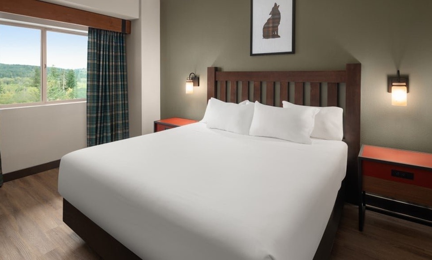 Image 24: Great Wolf Lodge Grand Mound Water Park Resort