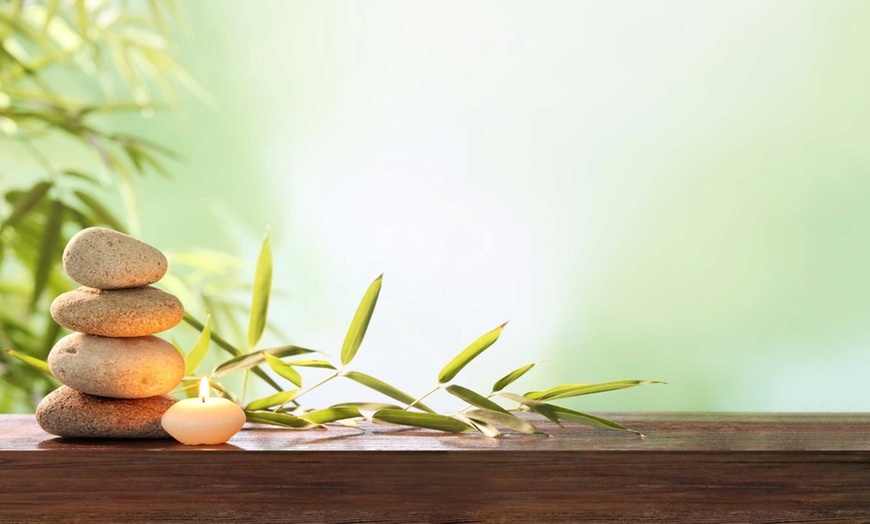 Image 7: Revitalize w/ 60-Minute Deep-Tissue Massage & Essential Oil Treatment 