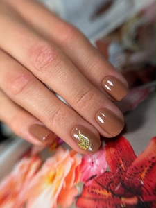 Classic Manicure - Yenifer Nails Studio