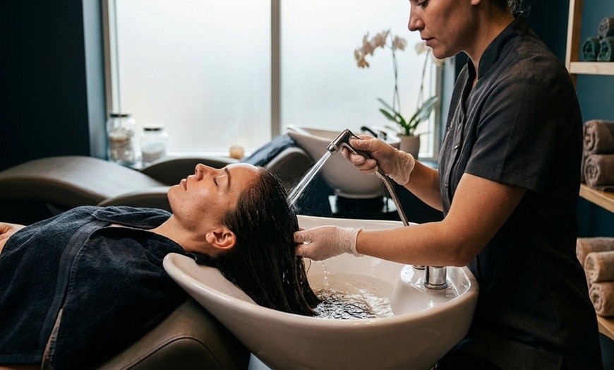 Image 6: 60-Minute or 90 Minute Scalp Massage or Water Scalp Therapy Head Spa