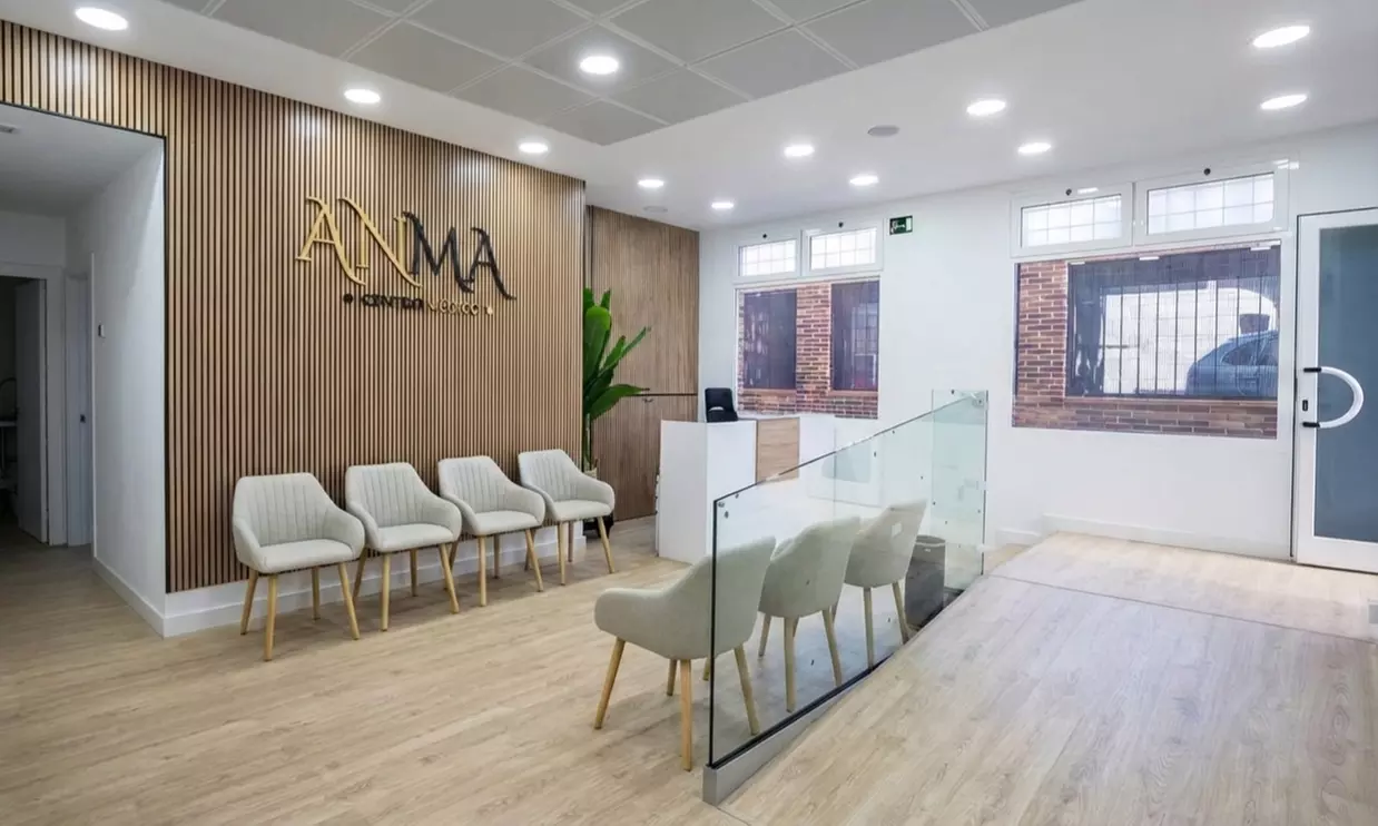 Masaje relajante con aceites esenciales, con opción a añadir rituales a elegir, para 1 persona (hasta 50% menos) - Second Medium