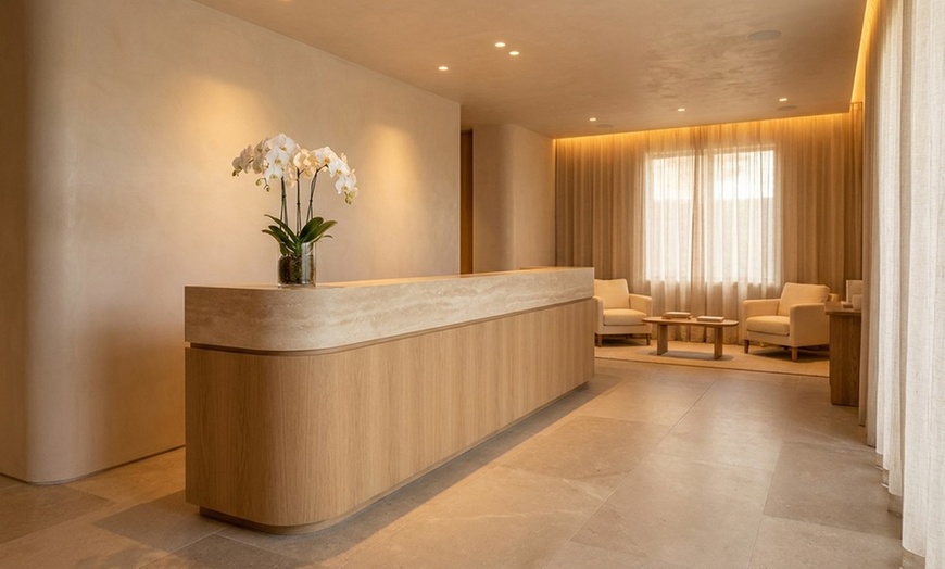 Image 4: 30 or 60-Min Signature Head Spa or Solo/Couple Head & Scalp Therapy