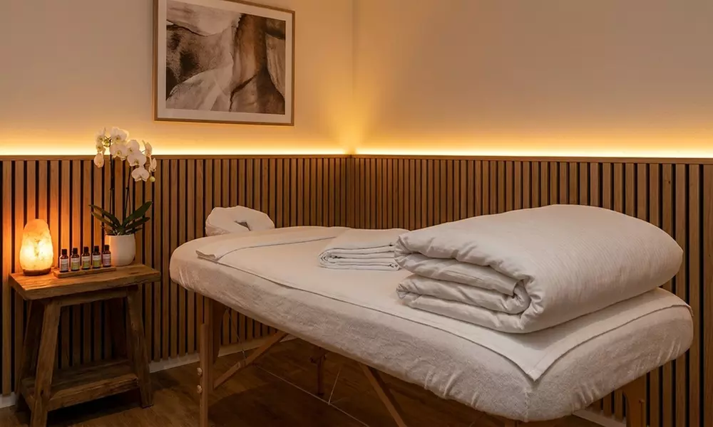 Relax with a 60min or 90min Deep Tissue Massage Experience