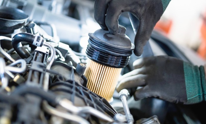 Image 2: Full Synthetic/Blend Oil Change with Complimentary Shuttle Service 