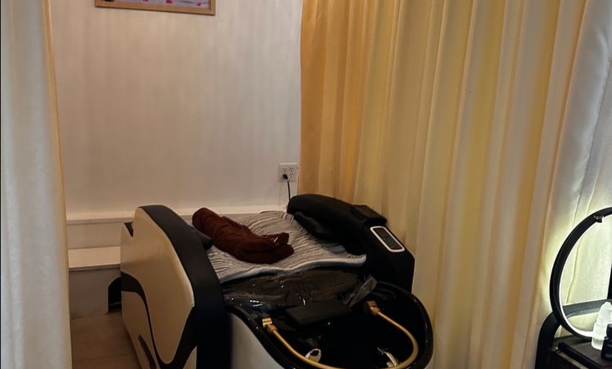 Image 11: Orlando's 1st Viral HeadSpa—Lux HeadSpa + Neck/Scalp Massage for 1-2
