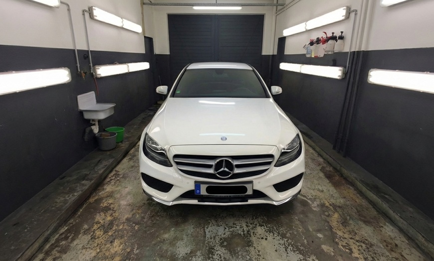 Image 5:  Innen- und/oder Außenaufbereitung für 1 Fahrzeug