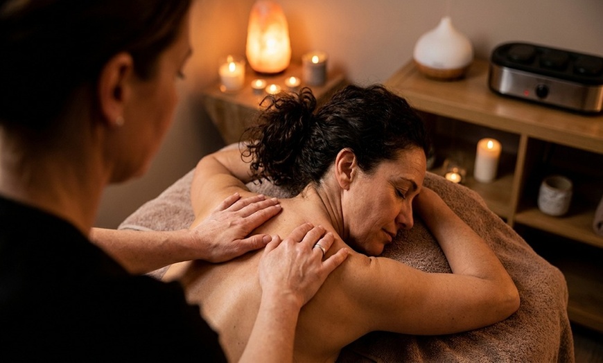 Image 4: 60-90 Minutes Massage + Hydrating Facial at Safa Oasis(Women Only Spa)
