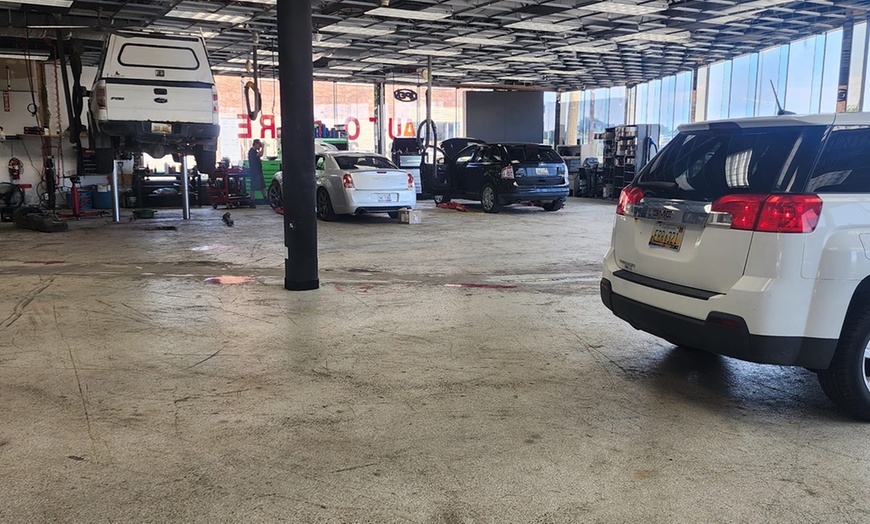 Image 20: Oil Change with 10-Point Inspection & Optional Tire Rotation