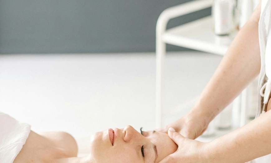 Image 8: One 60-Minute Body Massage with Aromatherapy or Hot Stone or Cupping