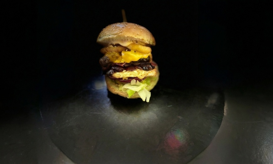 Image 2: Burger nach Wahl inkl. Pommes für 1, 2 oder 4 Personen