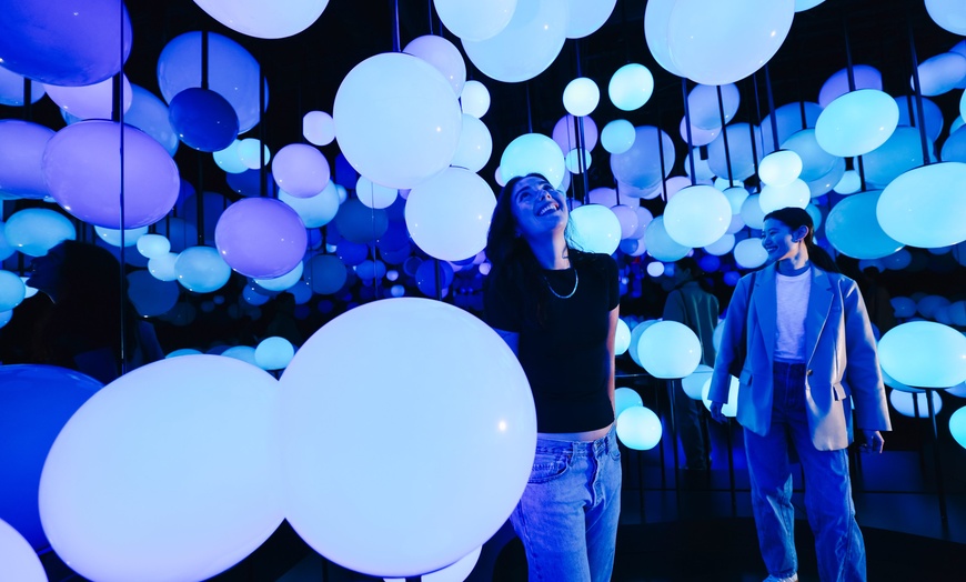 Image 16: Flash Sale! Save on Edge NYC Tickets: Immersive Observation Deck
