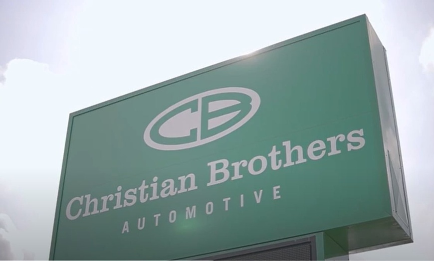 Image 4: Full Synthetic/Blend Oil Change with Complimentary Shuttle Service 