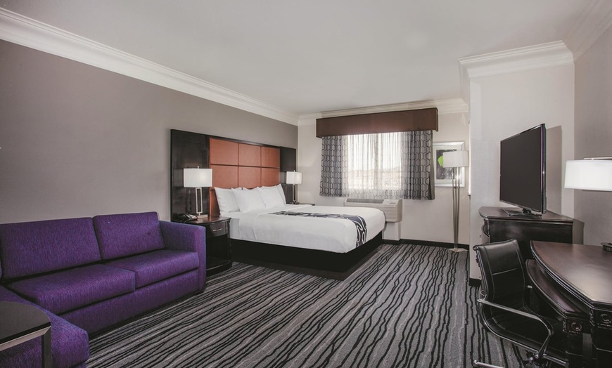 Image 21: Bay Area Hotel in Dublin with Free Breakfast