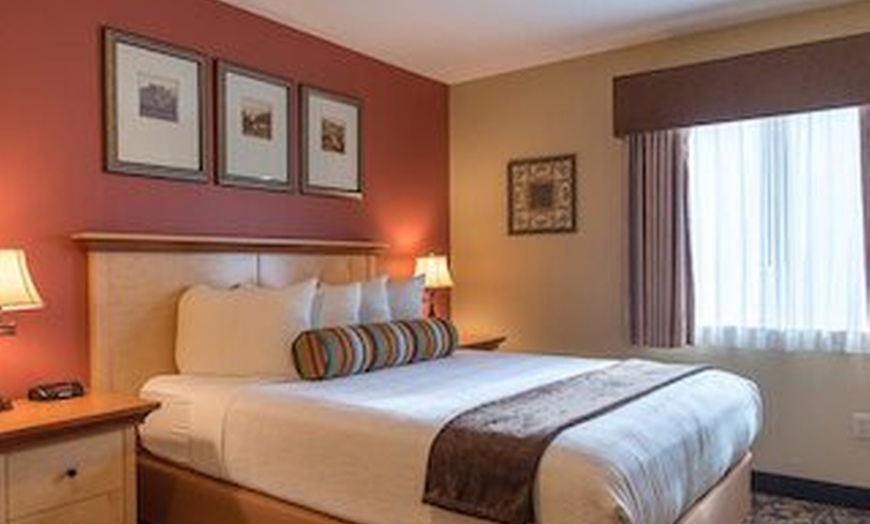 Image 15: Mount Hood Resort with Pool, Spa & Ski Access