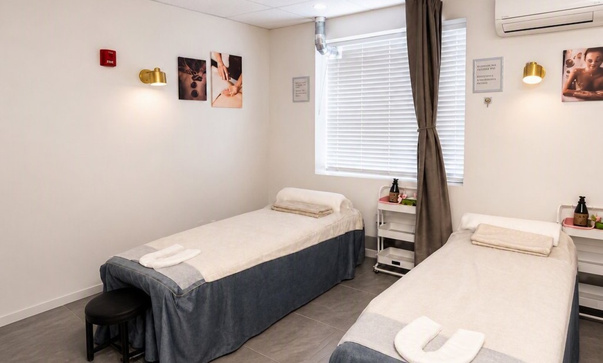 Image 2: Swedish Body Massage with Hot Stones