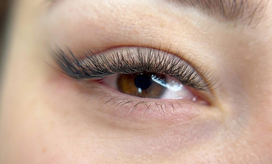 Image 3: Get a Full Set of Lash Extensions with Optional Eyebrow Shaping