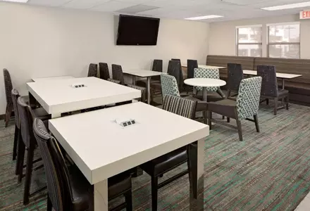 Business center and meeting rooms