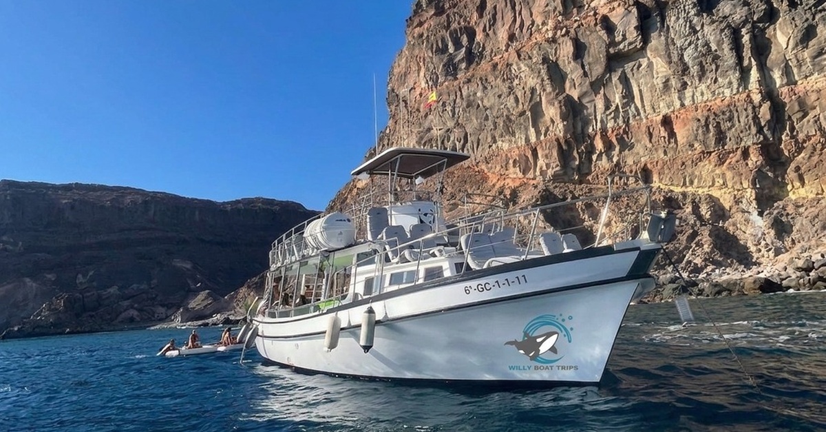 Paseo en barco con snorkel y paddle surf en Gran Canaria