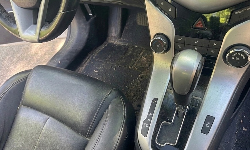Image 2: Professional Full Auto Detailing: Exterior & Interior Cleanliness