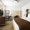 Image 18: Midtown NYC Hotel near Penn Station and Times Square